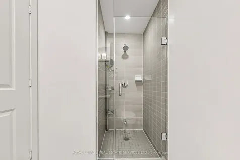4699 Glen Erin Drive Mississauga ON L5M 2E5