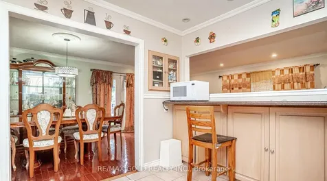 37 Carlyle Crescent Brampton ON L6W 2Y9