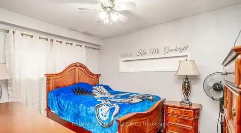 37 Carlyle Crescent Brampton ON L6W 2Y9
