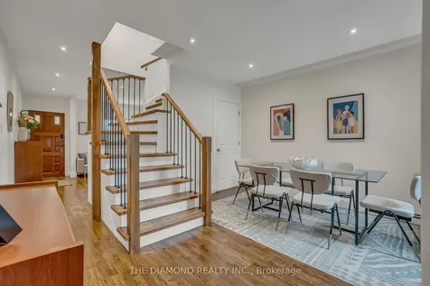 129 Earlscourt Avenue Toronto ON M6E 4A8