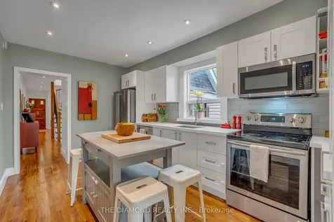 129 Earlscourt Avenue Toronto ON M6E 4A8