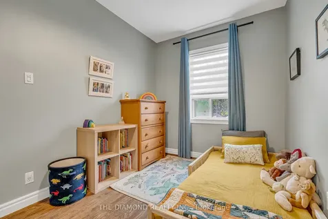 129 Earlscourt Avenue Toronto ON M6E 4A8