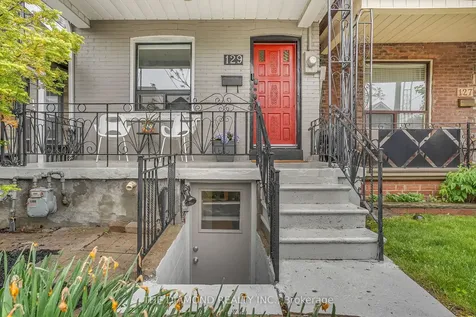 129 Earlscourt Avenue Toronto ON M6E 4A8