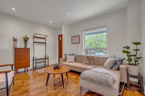 129 Earlscourt Avenue Toronto ON M6E 4A8