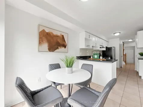 5362 Marblewood Drive Mississauga ON L5V 2L9