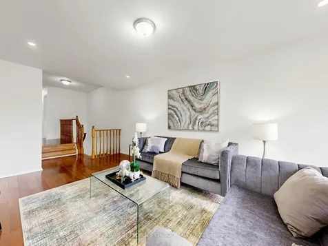 5362 Marblewood Drive Mississauga ON L5V 2L9