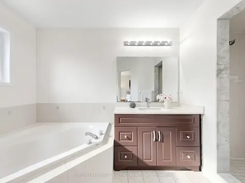 5362 Marblewood Drive Mississauga ON L5V 2L9