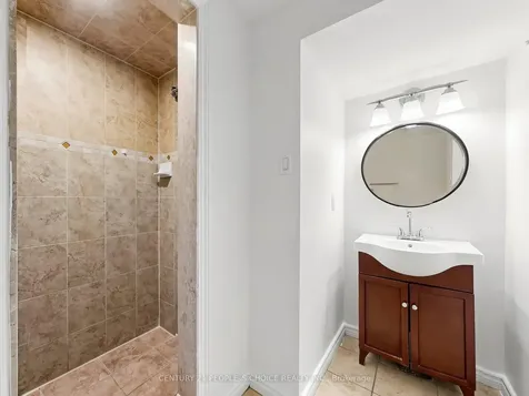 5362 Marblewood Drive Mississauga ON L5V 2L9