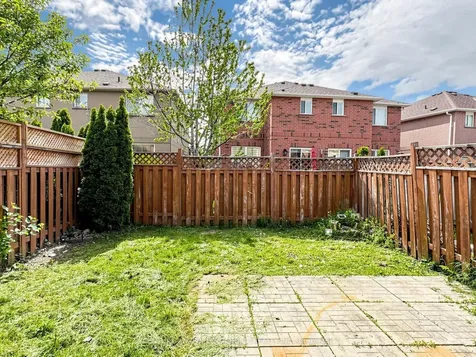 5362 Marblewood Drive Mississauga ON L5V 2L9