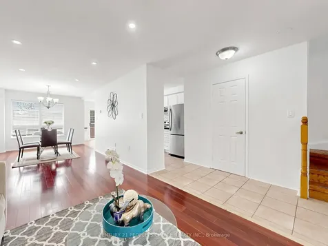 5362 Marblewood Drive Mississauga ON L5V 2L9