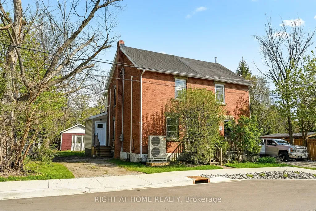 204 Jasper Street Milton ON L9T 1T5
