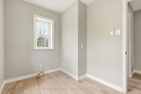 204 Jasper Street Milton ON L9T 1T5