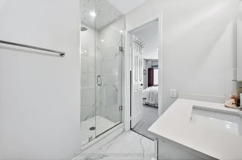 50 Lancewood Crescent Brampton ON L6S 5Y6