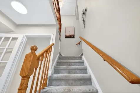 50 Lancewood Crescent Brampton ON L6S 5Y6