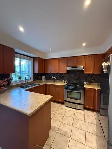 1318 Cartmer Way Milton ON L9T 6K1