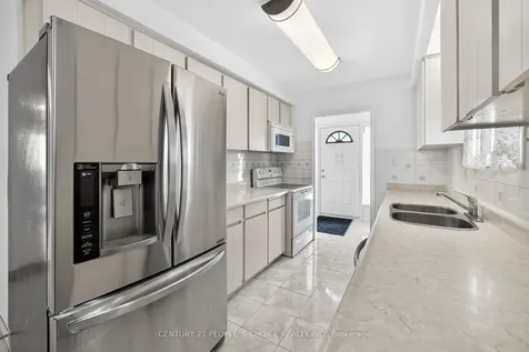 3404 Monica Drive Mississauga ON L4T 3E7