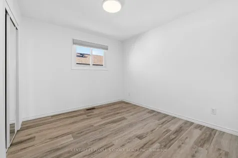 3404 Monica Drive Mississauga ON L4T 3E7