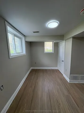 3404 Monica Drive Mississauga ON L4T 3E7