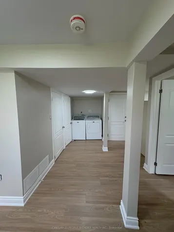 3404 Monica Drive Mississauga ON L4T 3E7