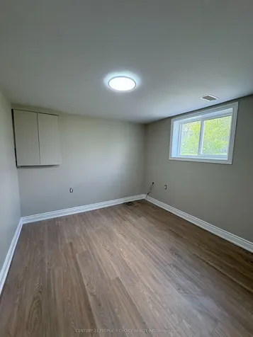 3404 Monica Drive Mississauga ON L4T 3E7