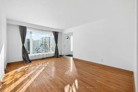 3404 Monica Drive Mississauga ON L4T 3E7