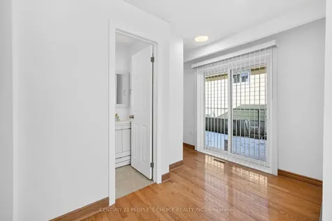 3404 Monica Drive Mississauga ON L4T 3E7