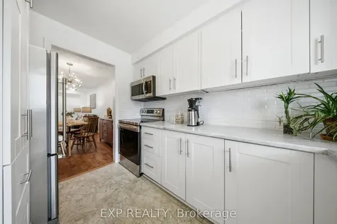 2779 Gananoque Drive Mississauga ON L5N 2E4