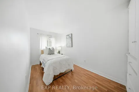 2779 Gananoque Drive Mississauga ON L5N 2E4