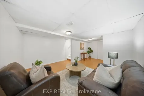 2779 Gananoque Drive Mississauga ON L5N 2E4