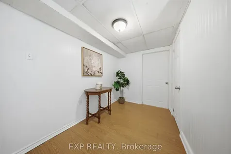 2779 Gananoque Drive Mississauga ON L5N 2E4
