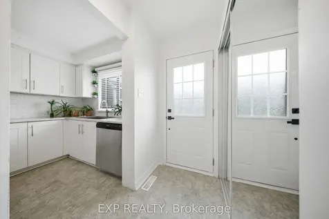 2779 Gananoque Drive Mississauga ON L5N 2E4