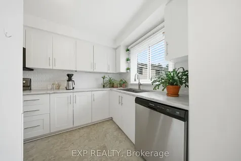 2779 Gananoque Drive Mississauga ON L5N 2E4