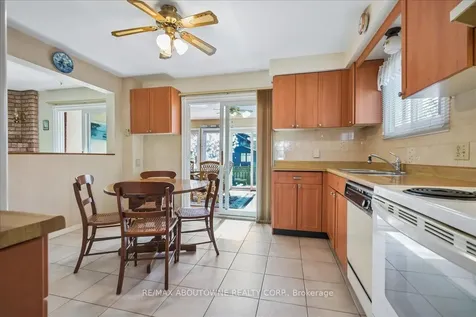 2330 Marine Drive Oakville ON L6L 1C3