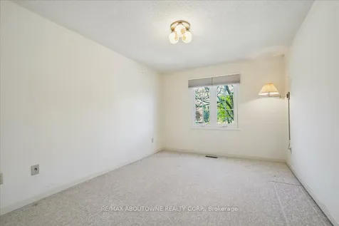 2330 Marine Drive Oakville ON L6L 1C3