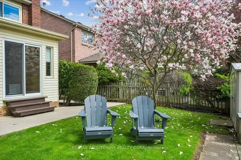 2330 Marine Drive Oakville ON L6L 1C3
