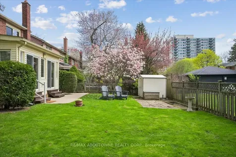 2330 Marine Drive Oakville ON L6L 1C3