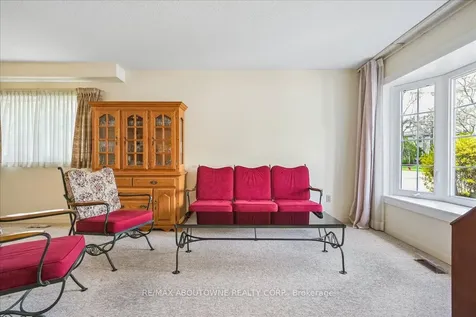 2330 Marine Drive Oakville ON L6L 1C3