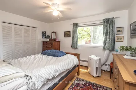 39 Laws Street Toronto ON M6P 2Y8