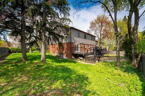 6942 Barrisdale Drive Mississauga ON L5N 2H4