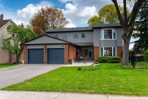 6942 Barrisdale Drive Mississauga ON L5N 2H4