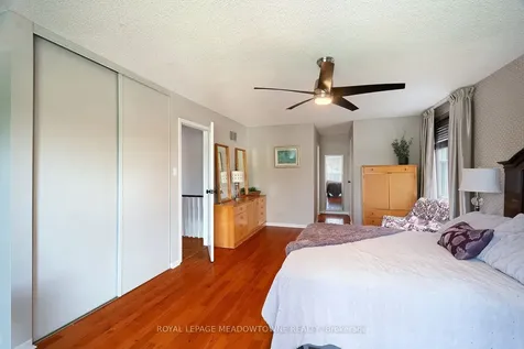 6942 Barrisdale Drive Mississauga ON L5N 2H4
