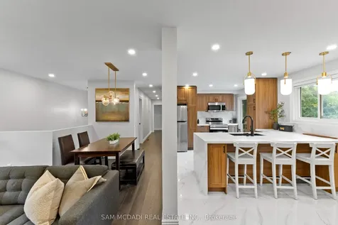 7209 Fayette Circle Mississauga ON L5N 1Y5
