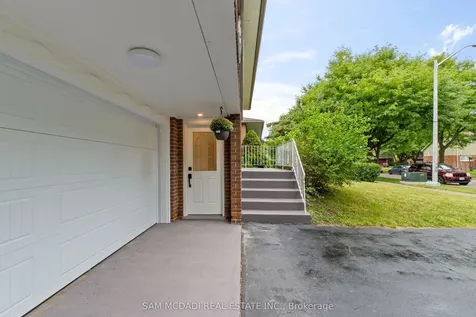 7209 Fayette Circle Mississauga ON L5N 1Y5