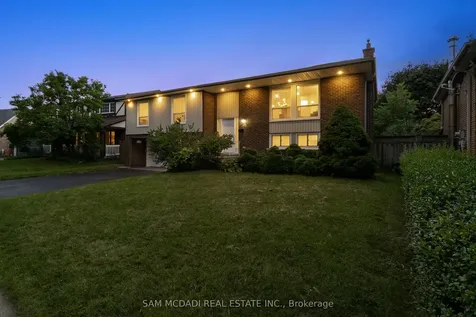7209 Fayette Circle Mississauga ON L5N 1Y5