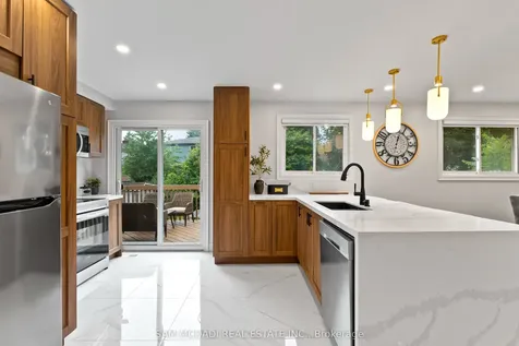 7209 Fayette Circle Mississauga ON L5N 1Y5