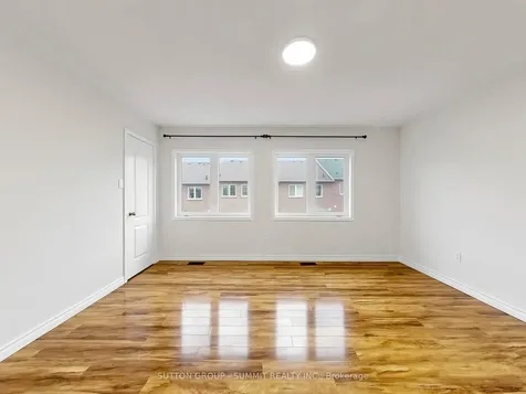 735 Maxman Street Mississauga ON L5R 0B3