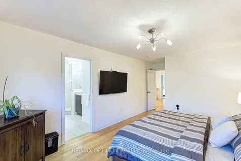 13 Fann Drive Brampton ON L7A 4L4
