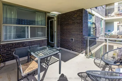 966 Inverhouse Drive Mississauga ON L5J 4B6