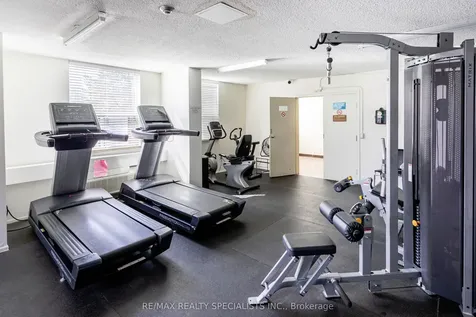 966 Inverhouse Drive Mississauga ON L5J 4B6