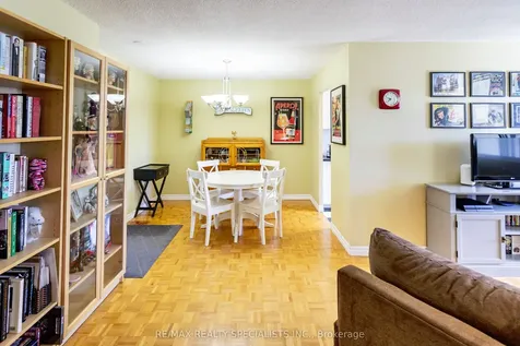 966 Inverhouse Drive Mississauga ON L5J 4B6